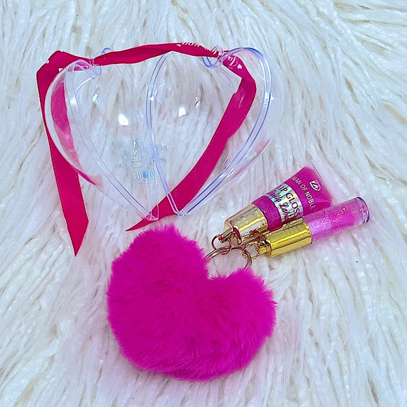 Heart Keychain with 2 Lipgloss - Picture 5 of 6